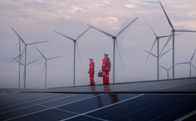 Shutterstock 2711626625